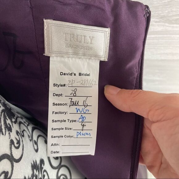 Zac Posen Truly Satin Sweetheart Bodycon Dress - Picture 7 of 7